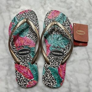 NWT Girls Havaianas Flip Flops size 3/4 Youth Leopard Floral